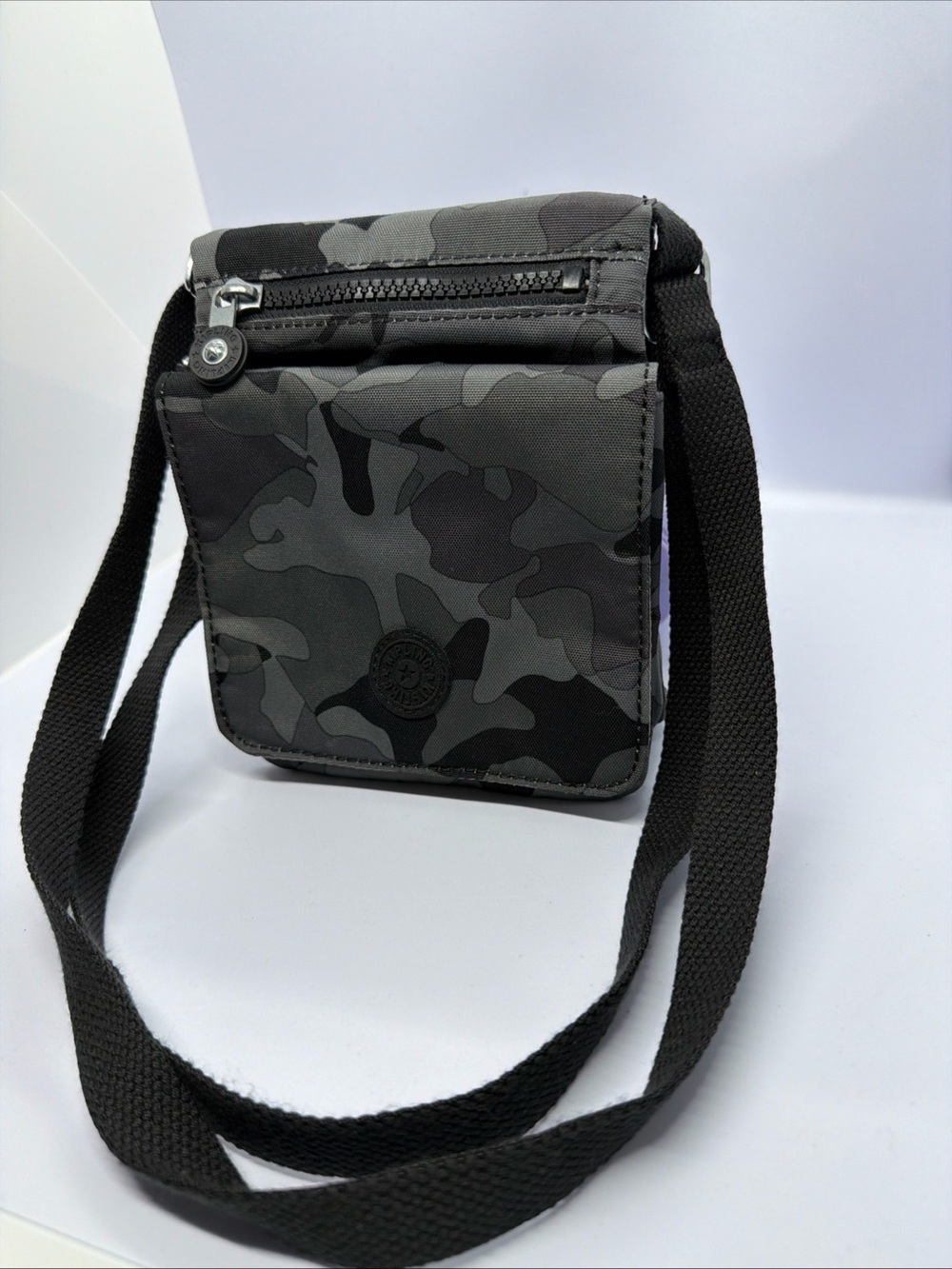 Kipling Men's Black & Gray Camo Messenger Crossbody
